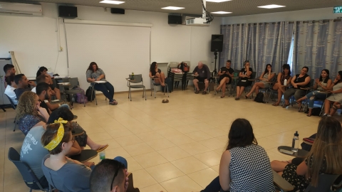 הם פשוט ענקים (1).jpg