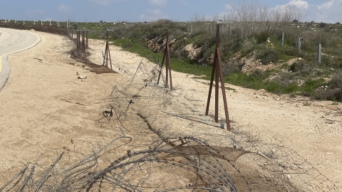 פרצות בגדר (2).jpg