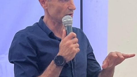 כשבית הספר שותק ונמנע, הקיצוניות מדברת.
